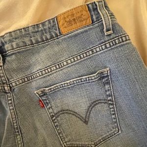 Levi’s 580 BootCut Jeans-size 20W Medium